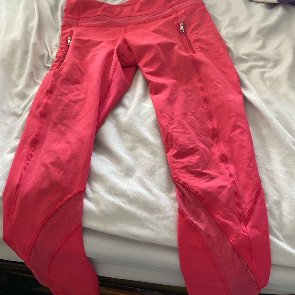 Pink lululemon leggings